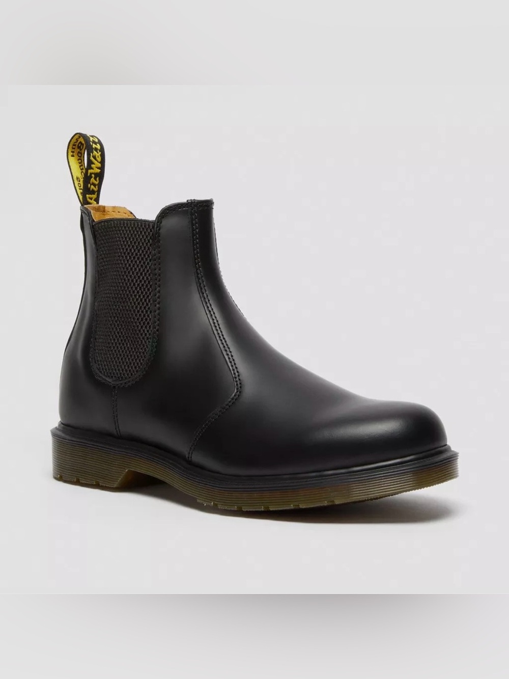 NEW IN BOX Dr. Martens 2976 Black Chelsea Boot, Smooth Black,Men US 5/Women US 6